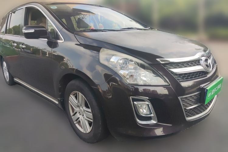 Used Mazda 8 2013 2.5L Ultimate Edition Front Right 45 Deg