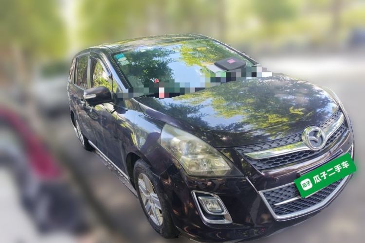 Used Mazda 8 2013 2.5L Ultimate Edition Front Right 45 Deg