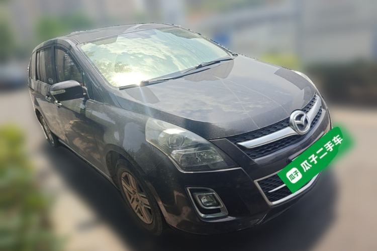 Used Mazda 8 2013 2.5L Ultimate Edition Front Right 45 Deg