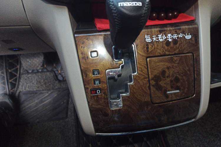 Used Mazda 8 2013 2.5L Deluxe Edition Gear Lever