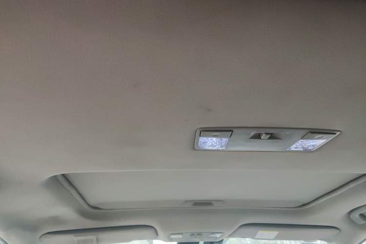 Used Mazda 8 2013 2.5L Ultimate Edition Headliner