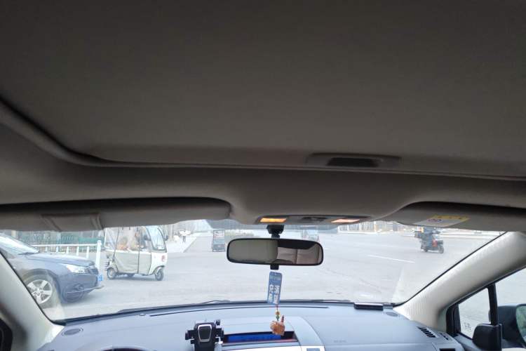Used Mazda 8 2013 2.5L Deluxe Edition Headliner