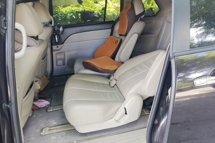 Used Mazda 8 2013 2.5L Ultimate Edition Left Rear Seat