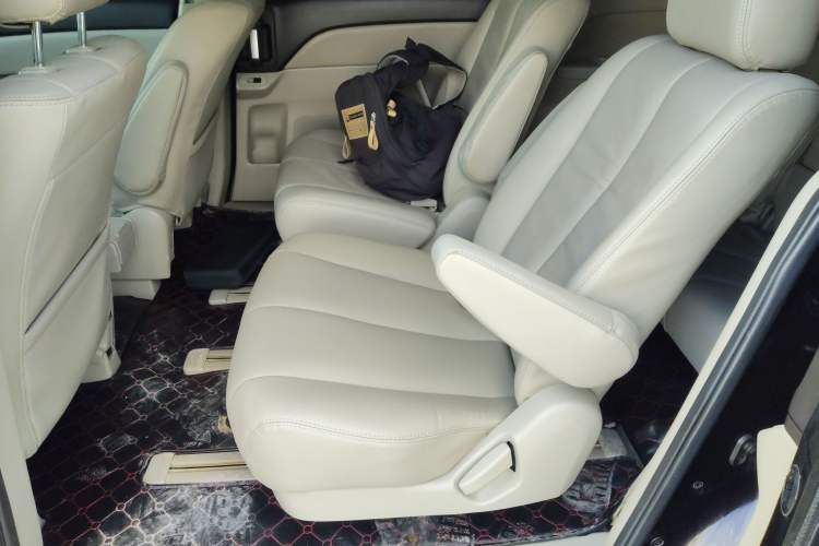 Used Mazda 8 2013 2.5L Elite Edition Left Rear Seat