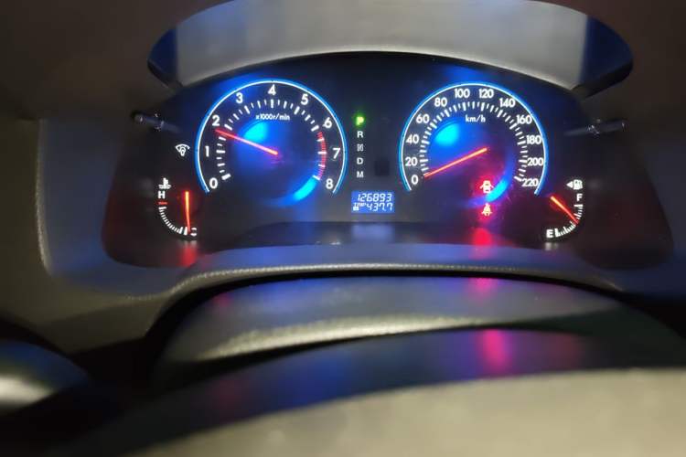 Used Mazda 8 2013 2.5L Elite Edition Odometer Close Up