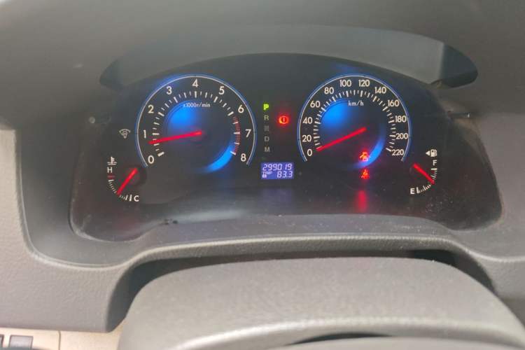 Used Mazda 8 2013 2.5L Ultimate Edition Odometer Close Up