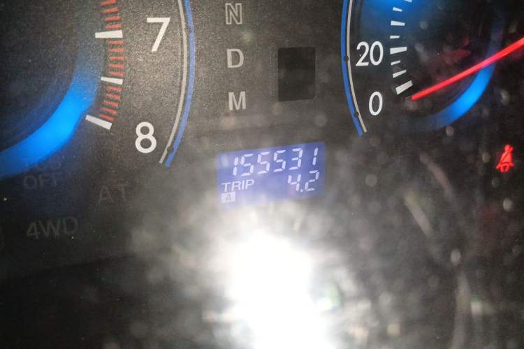 Used Mazda 8 2013 2.5L Ultimate Edition Odometer Close Up