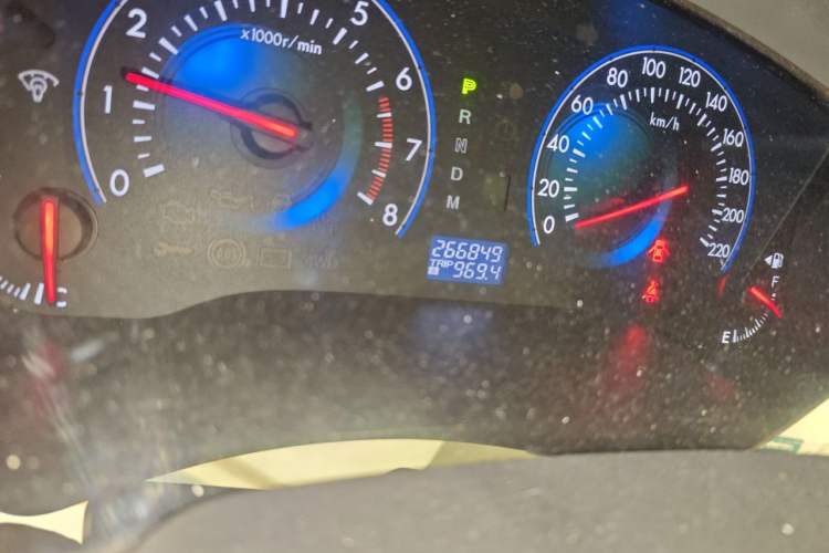 Used Mazda 8 2013 2.5L Deluxe Edition Odometer Close Up