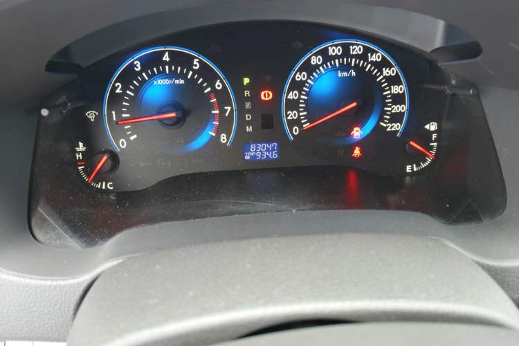 Used Mazda 8 2013 2.5L Ultimate Edition Odometer Close Up