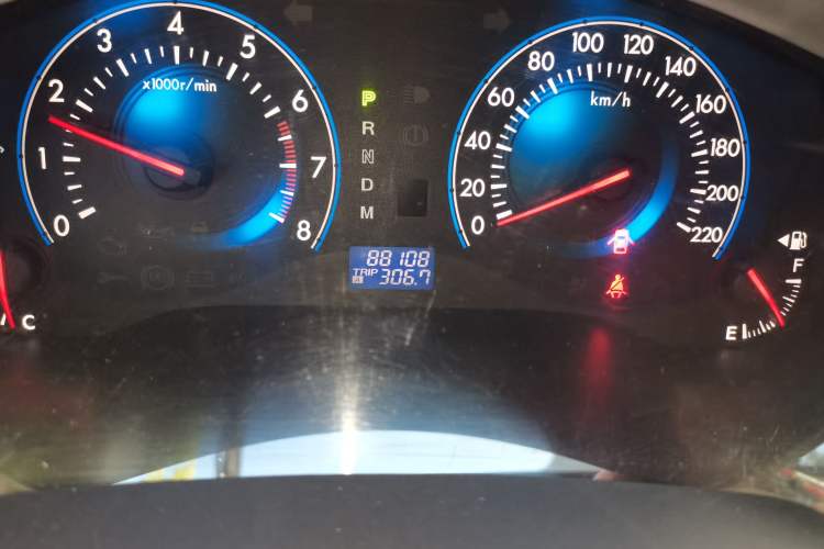 Used Mazda 8 2013 2.5L Deluxe Edition Odometer Close Up