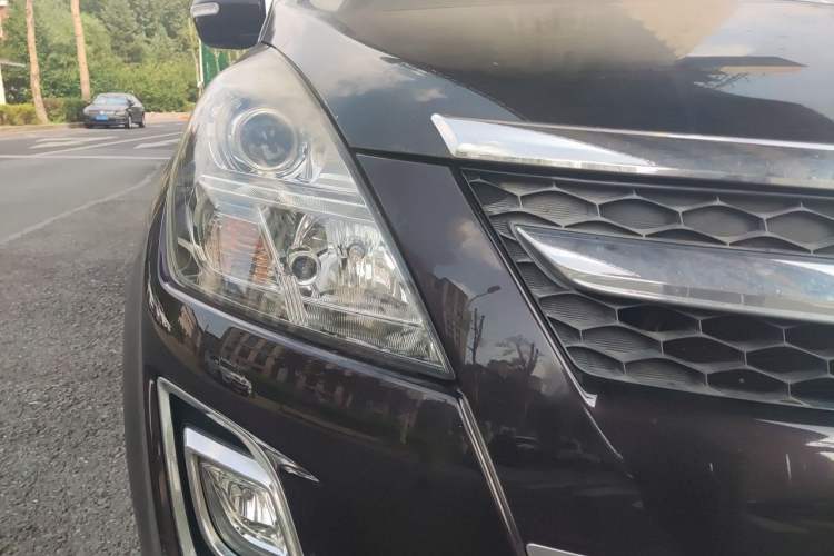 Used Mazda 8 2013 2.5L Ultimate Edition Right Front Headlight