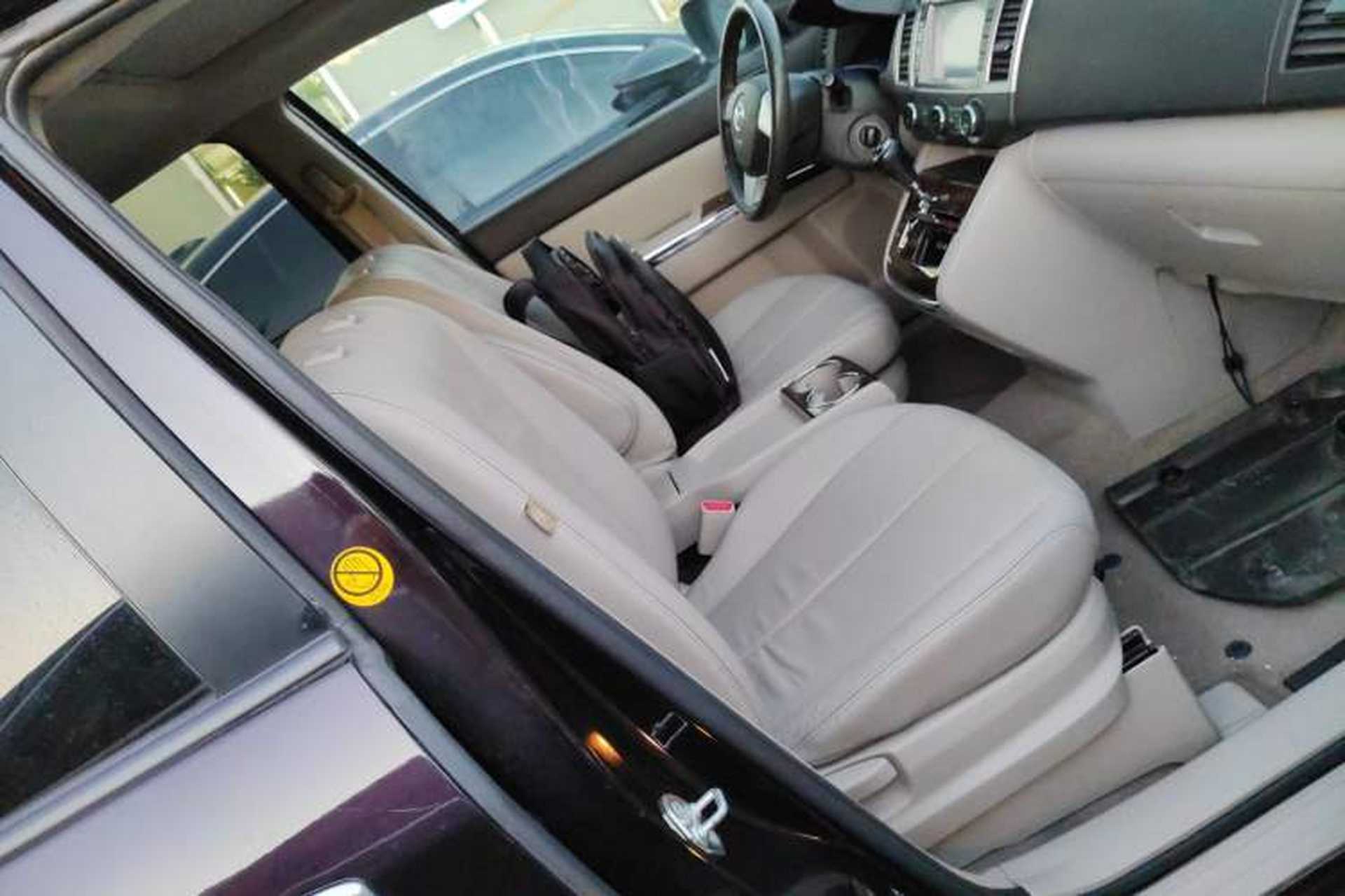 Used Mazda 8 2013 2.5L Ultimate Edition Right Front Seat