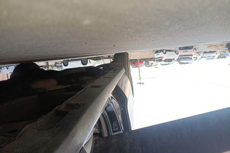 Used Mazda 8 2013 2.5L Elite Edition Right Side Sill