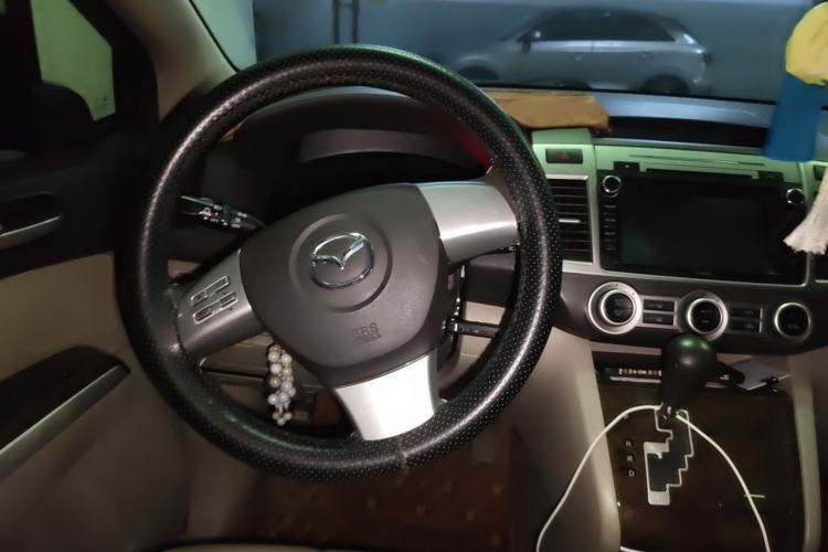 Used Mazda 8 2013 2.5L Elite Edition Steering Wheel
