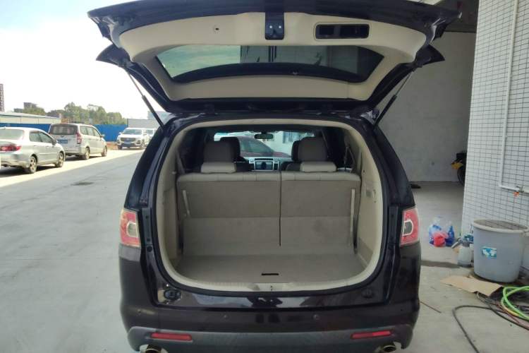 Used Mazda 8 2013 2.5L Elite Edition Trunk