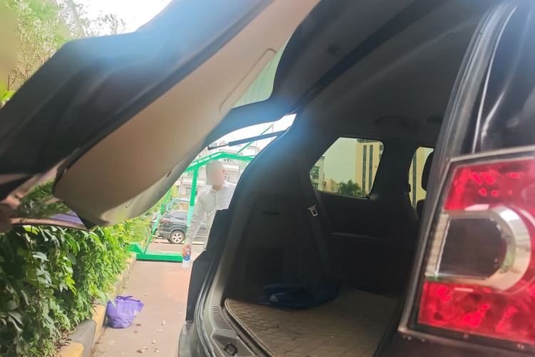 Used Mazda 8 2013 2.5L Elite Edition Trunk