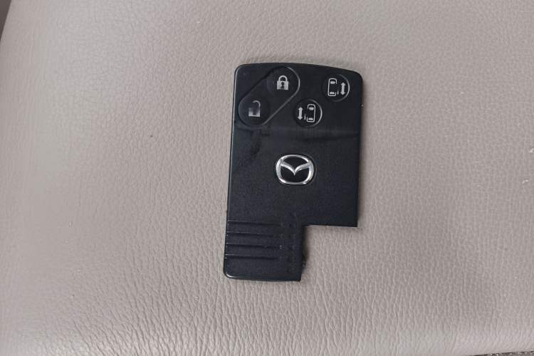 Used Mazda 8 2013 2.5L Ultimate Edition Vehicle Key