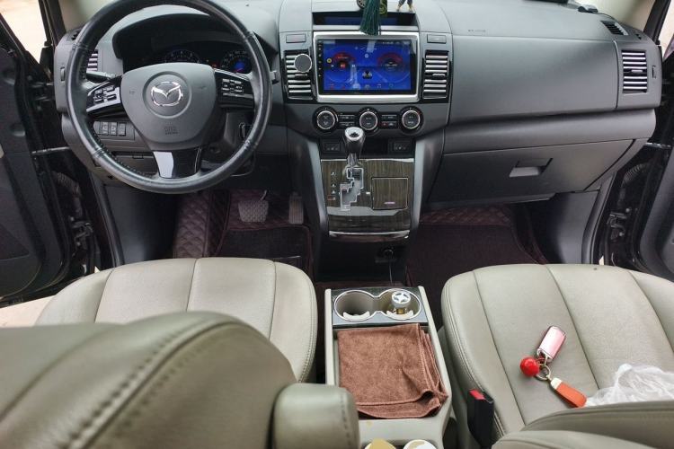 Used Mazda 8 2015 2.5L Ultimate Edition Center Console
