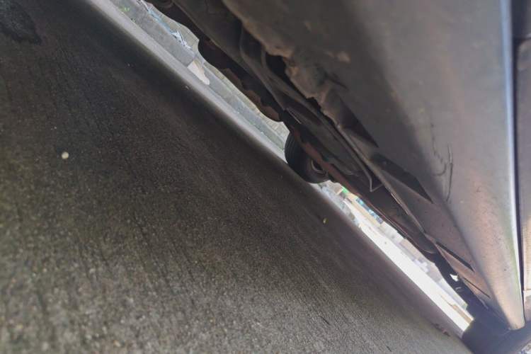 Used Mazda 8 2015 2.5L Elite Edition Chassis Front Left