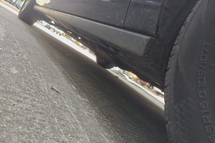 Used Mazda 8 2015 2.5L Elite Edition Chassis Front Right
