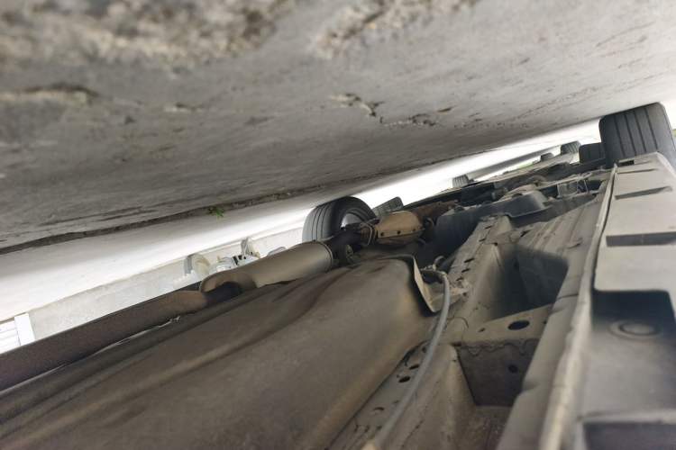 Used Mazda 8 2015 2.5L Ultimate Edition Chassis Rear Left