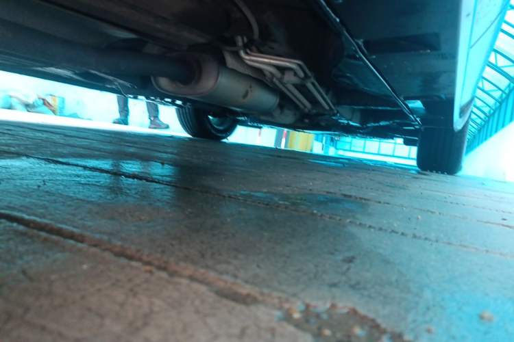Used Mazda 8 2015 2.5L Flagship Edition Chassis Rear Right