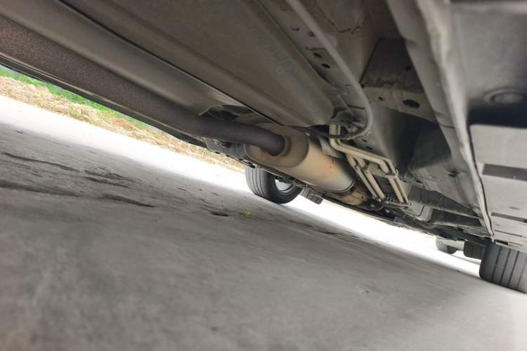 Used Mazda 8 2015 2.5L Ultimate Edition Chassis Rear Right