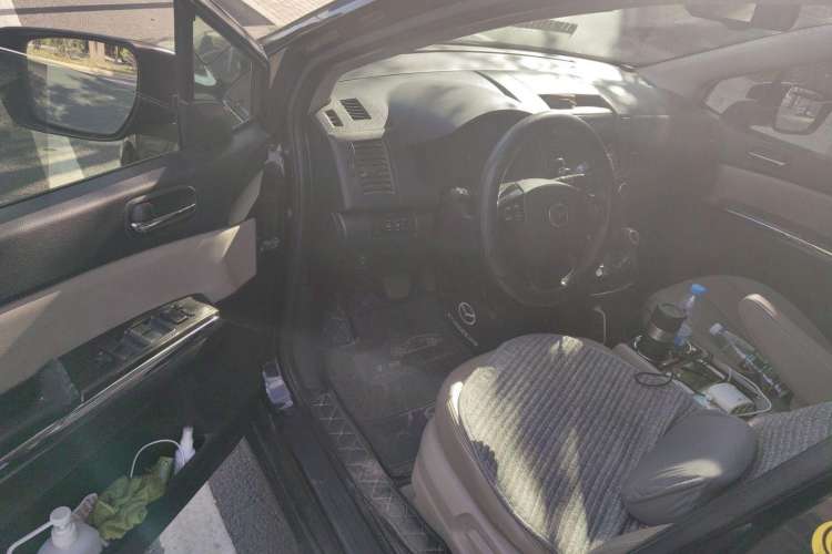 Used Mazda 8 2015 2.5L Ultimate Edition Driver Seat