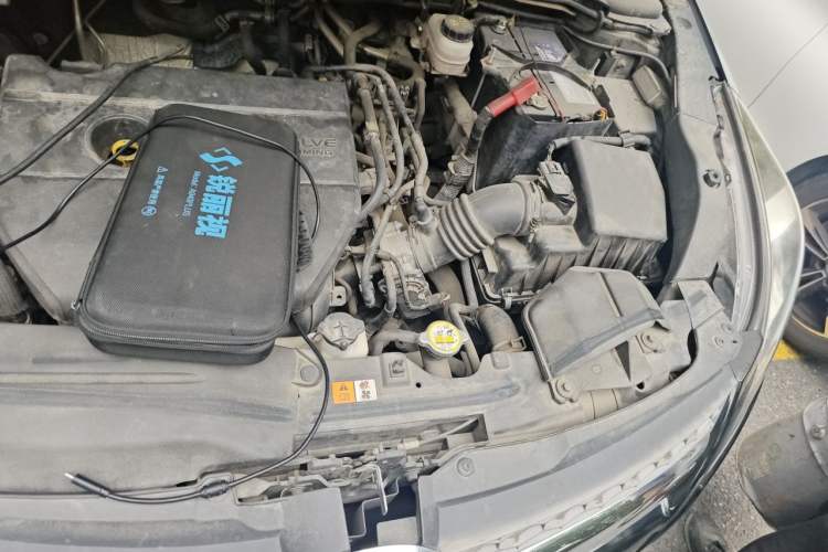 Used Mazda 8 2015 2.5L Flagship Edition Engine Bay Left