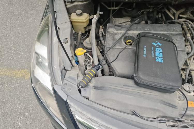 Used Mazda 8 2015 2.5L Flagship Edition Engine Bay Right