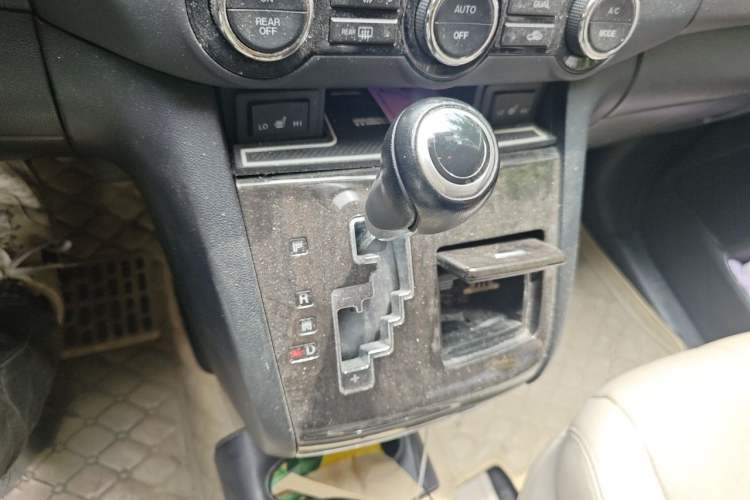 Used Mazda 8 2015 2.5L Flagship Edition Gear Lever