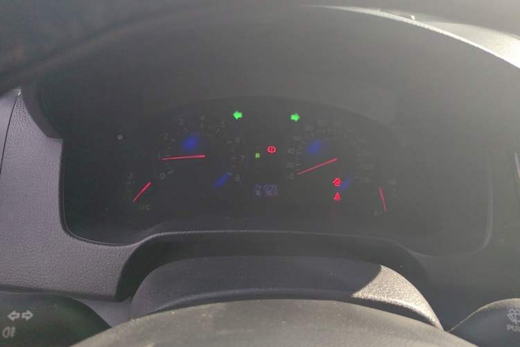 Used Mazda 8 2015 2.5L Ultimate Edition Instrument Cluster