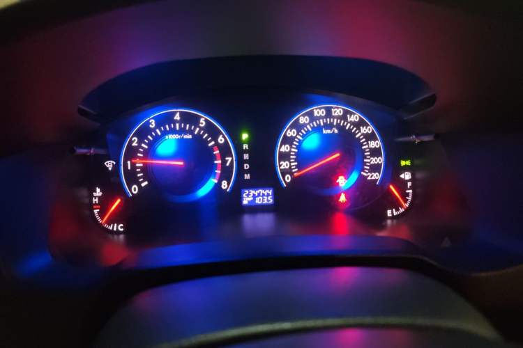 Used Mazda 8 2015 2.5L Flagship Edition Instrument Cluster