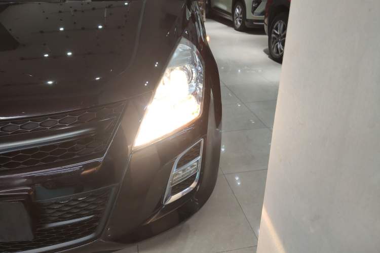Used Mazda 8 2015 2.5L Elite Edition Left Front Headlight