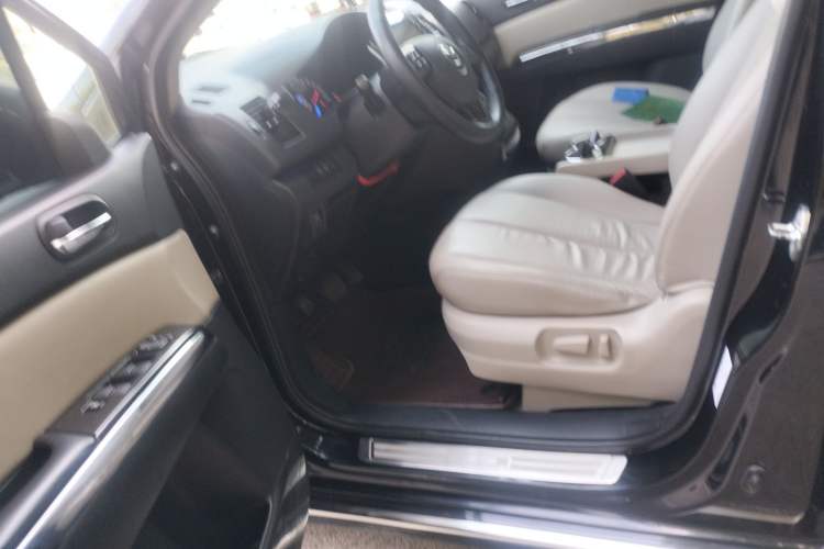 Used Mazda 8 2015 2.5L Flagship Edition Left Front Seat