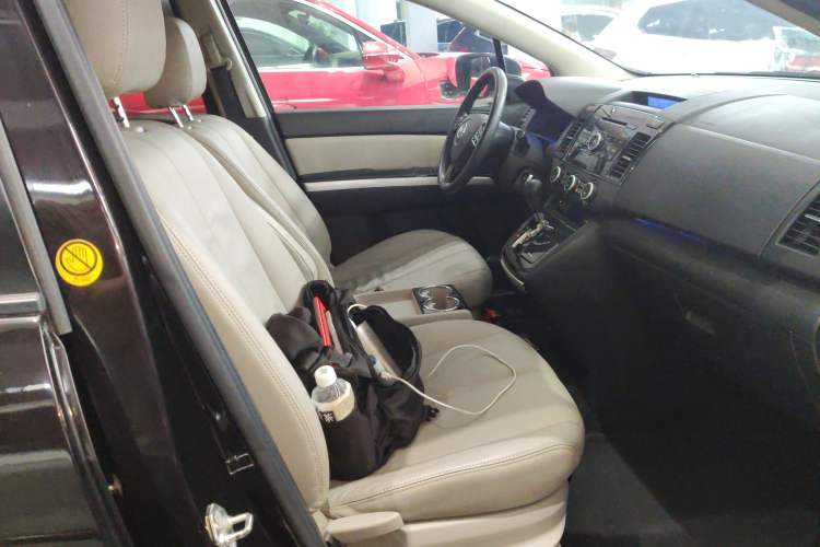 Used Mazda 8 2015 2.5L Elite Edition Right Front Seat