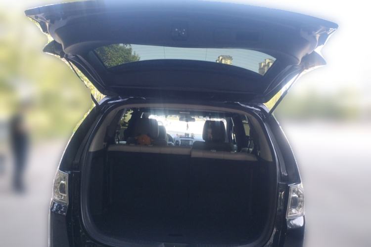 Used Mazda 8 2015 2.5L Flagship Edition Trunk