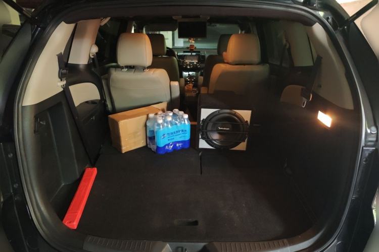 Used Mazda 8 2015 2.5L Flagship Edition Trunk