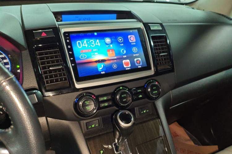 Used Mazda 8 2015 2.5L Ultimate Edition Audio And AC Panel