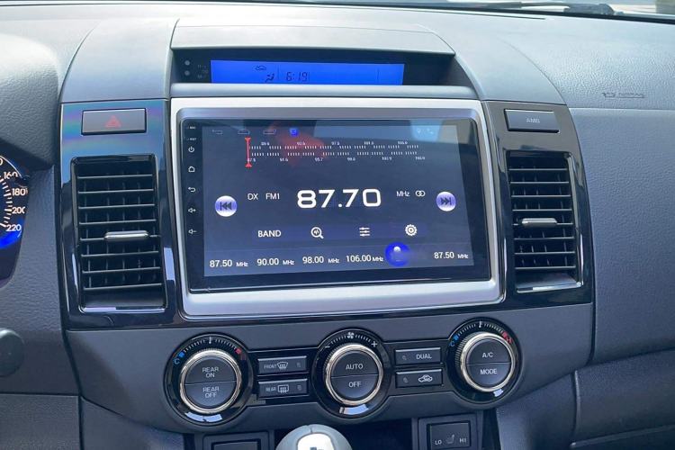 Used Mazda 8 2015 2.5L Ultimate Edition Audio And AC Panel