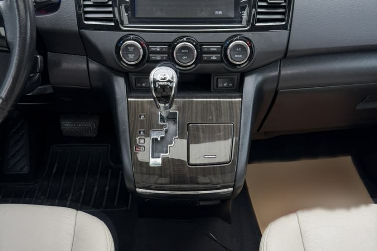Used Mazda 8 2015 2.5L Flagship Edition Audio And AC Panel