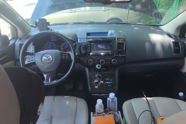 Used Mazda 8 2015 2.5L Flagship Edition Center Console