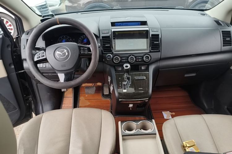 Used Mazda 8 2015 2.5L Ultimate Edition Center Console