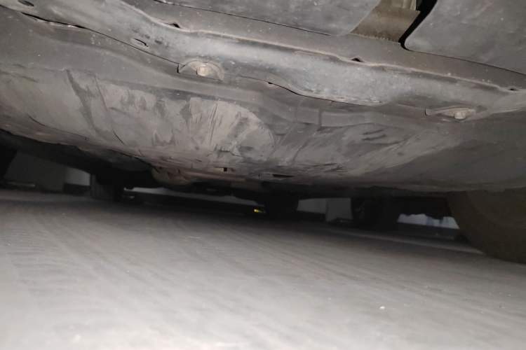 Used Mazda 8 2015 2.5L Flagship Edition Chassis Front