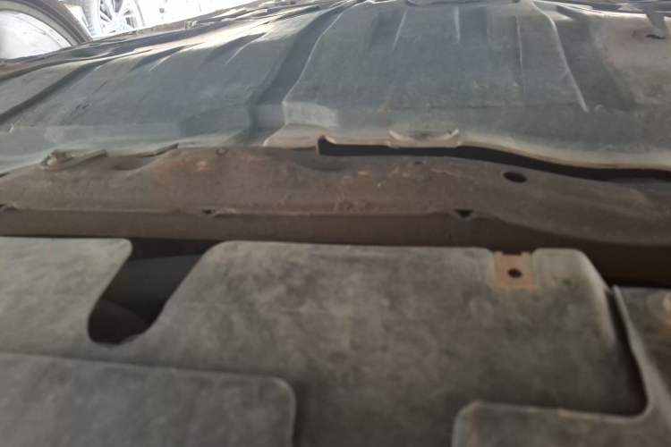 Used Mazda 8 2015 2.5L Flagship Edition Chassis Front