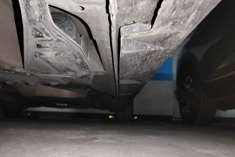 Used Mazda 8 2015 2.5L Flagship Edition Chassis Front Left