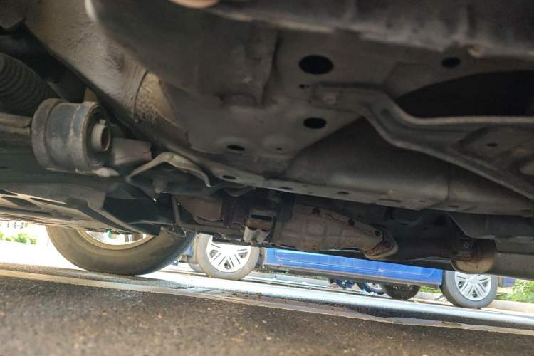 Used Mazda 8 2015 2.5L Ultimate Edition Chassis Front Left