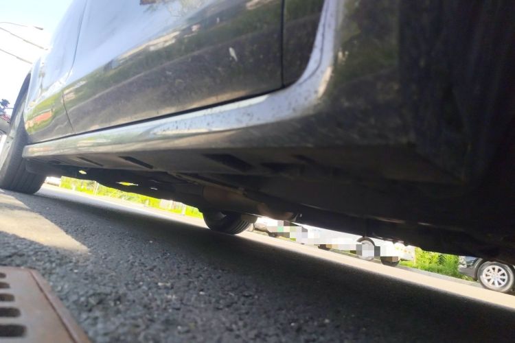 Used Mazda 8 2015 2.5L Flagship Edition Chassis Front Right