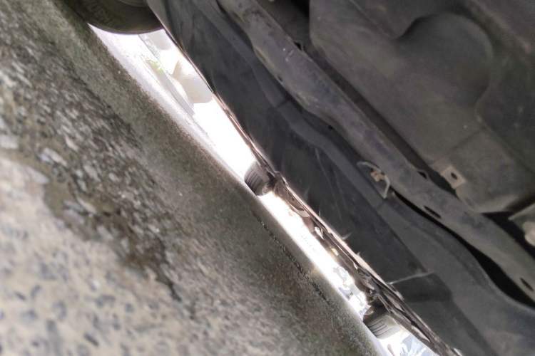 Used Mazda 8 2015 2.5L Ultimate Edition Chassis Rear