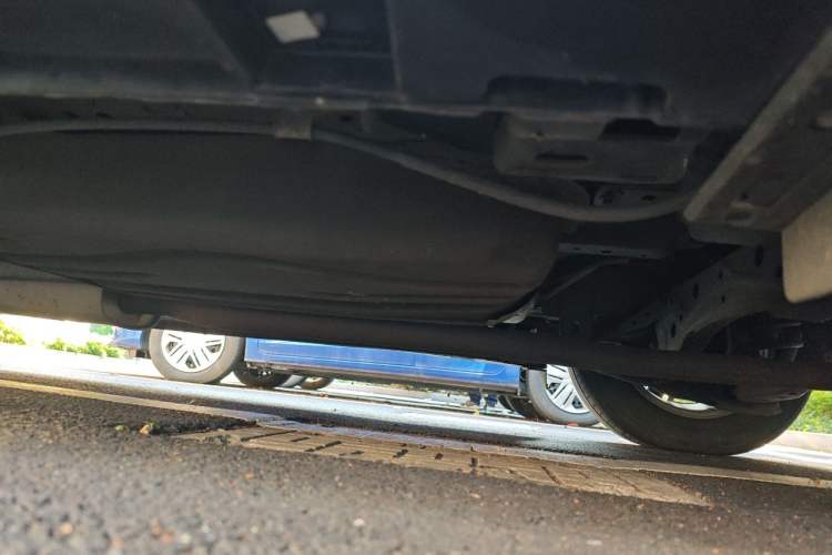 Used Mazda 8 2015 2.5L Ultimate Edition Chassis Rear Left